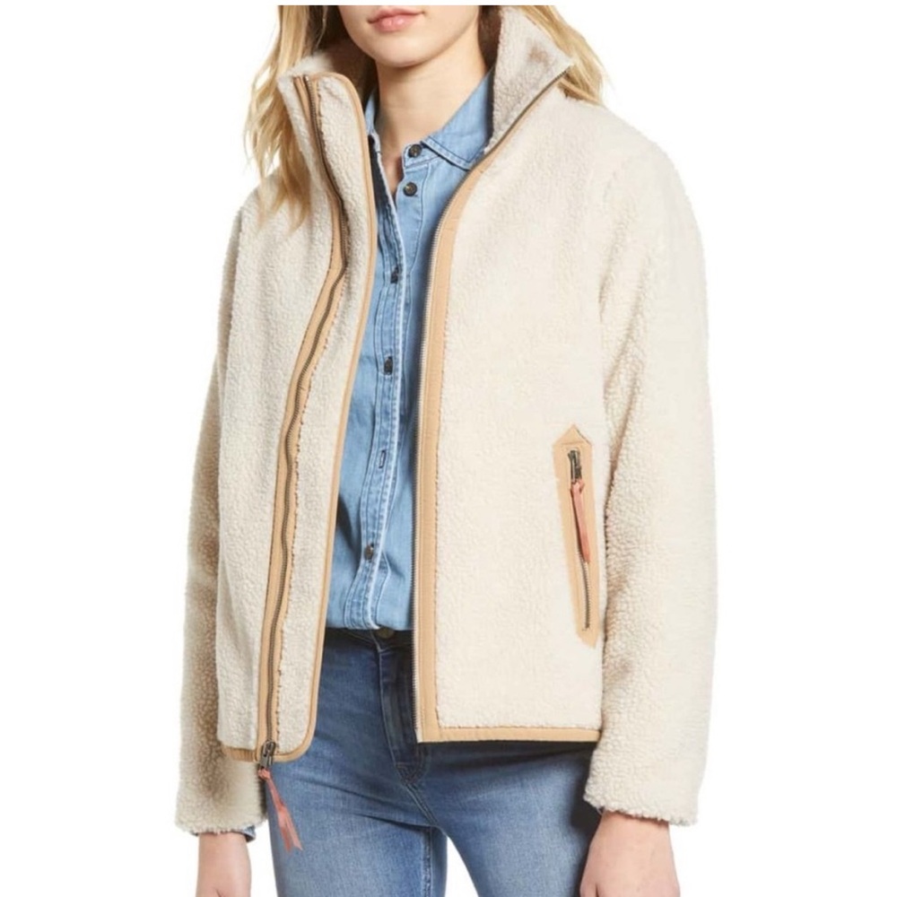 Patagonia Divided Sky Jacket - Picture 2 of 6